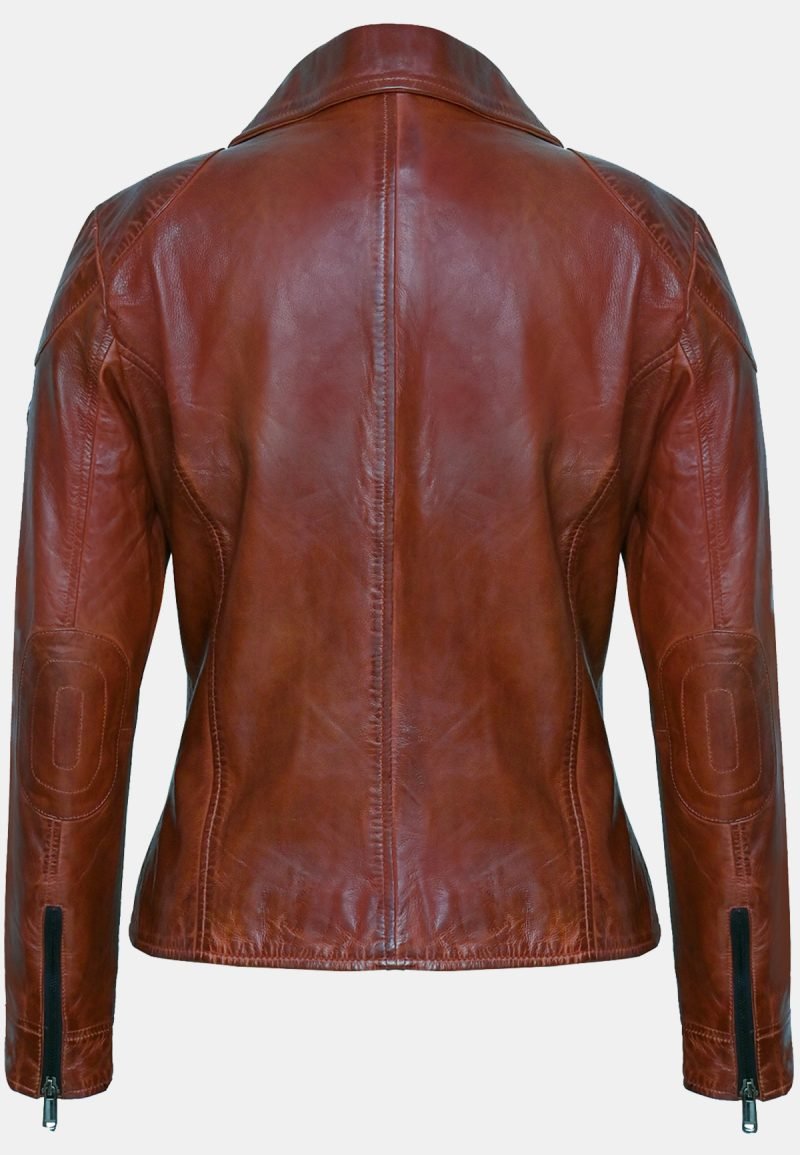 ALI_7043 copy new 3 copy